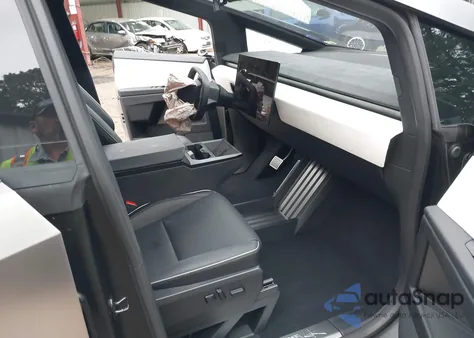 2024 Tesla Cybertruck Cyberbeast из США, поврежденный, VIN 7G2CEHEE0RA026091